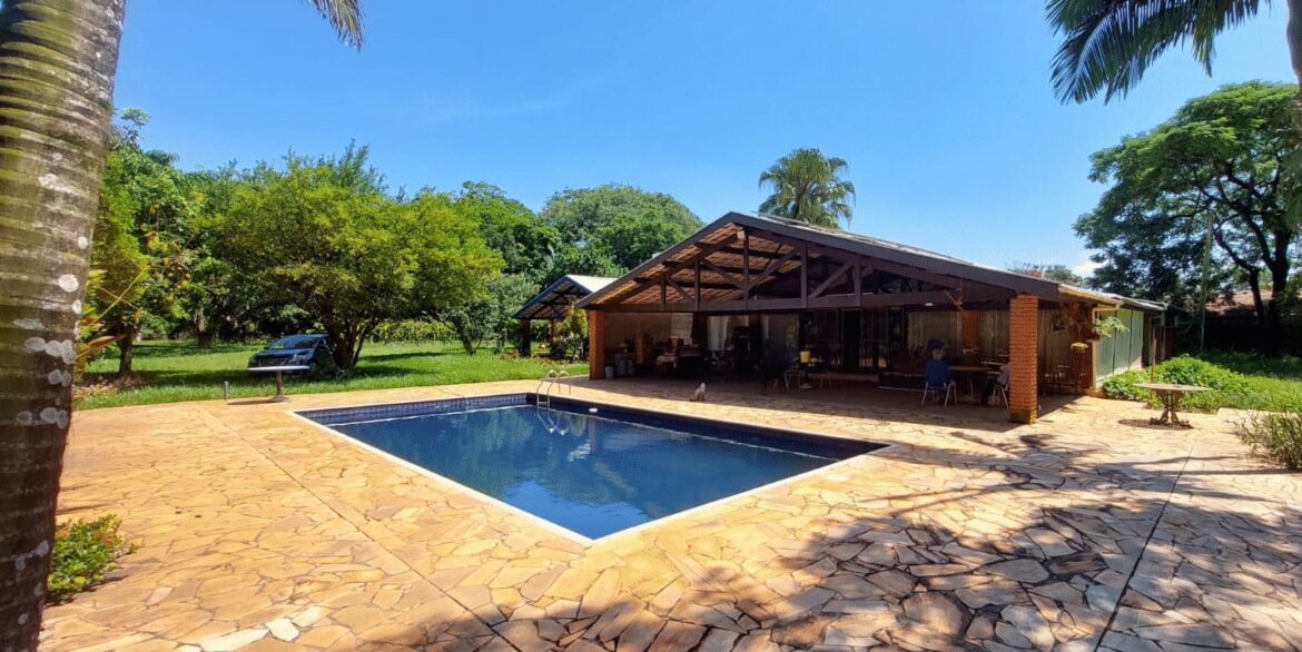 6a2bd393-833a-4d55-aaed-2247235e5638